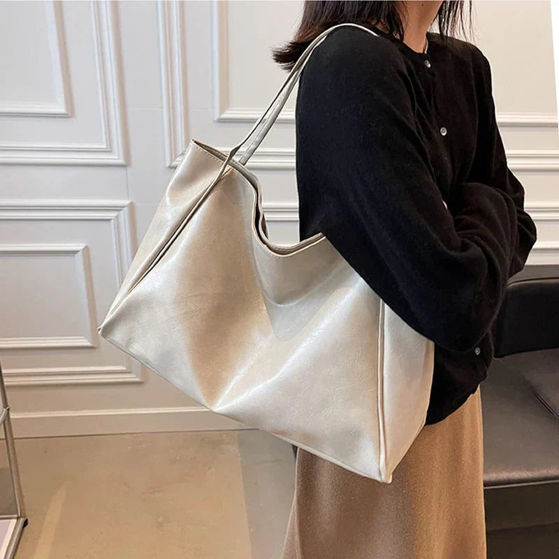 Valeria | Dames Shopper Tas – Minimalistisch Design, Ruime Inhoud en Comfortabele Vegan Lederlook