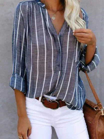 Nika | Gestreepte Damesblouse met Knoopsluiting – Luchtige Pasvorm & Tijdloze Stijl