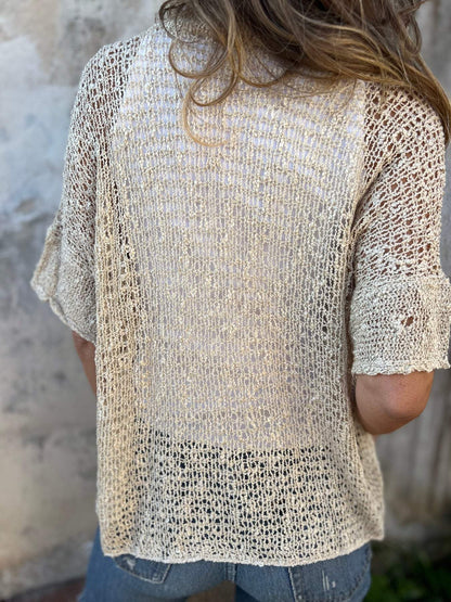 Zarah | Gebreide Top voor Dames – Elegante V-hals met Knoopdetail in Lichtgewicht Design