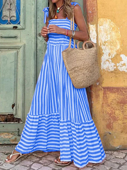Gestreepte Zomerjurk – Elegant Zomersilhouet met Schouderbandjes