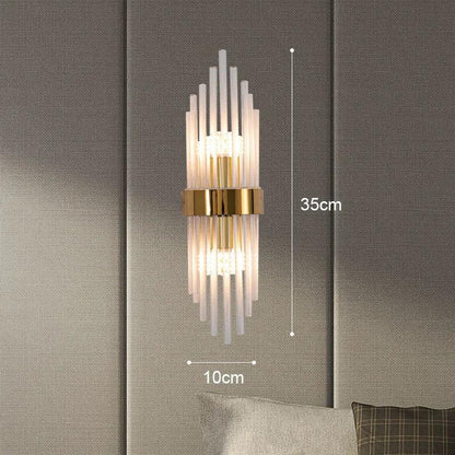 Moderne Wandlamp – Zwart en Goud, Kristallen Accenten voor Sfeervolle Verlichting in Woonkamer of Slaapkamer