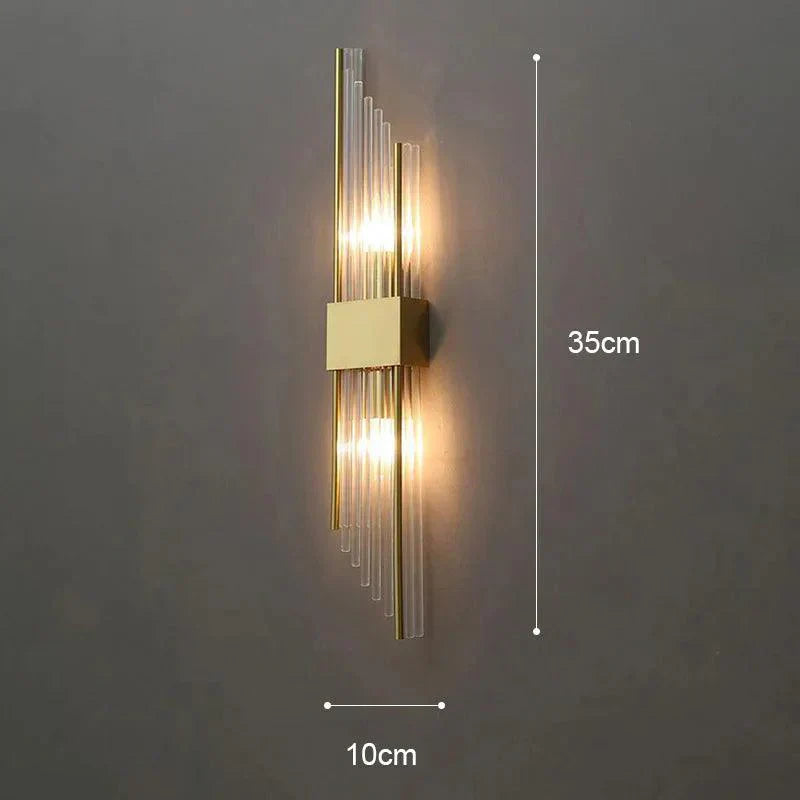 Moderne Wandlamp – Zwart en Goud, Kristallen Accenten voor Sfeervolle Verlichting in Woonkamer of Slaapkamer