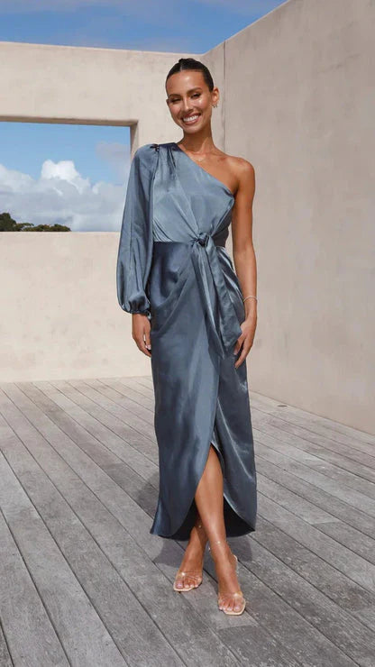 Leila - Satijnen Maxi-jurk met één Schouder